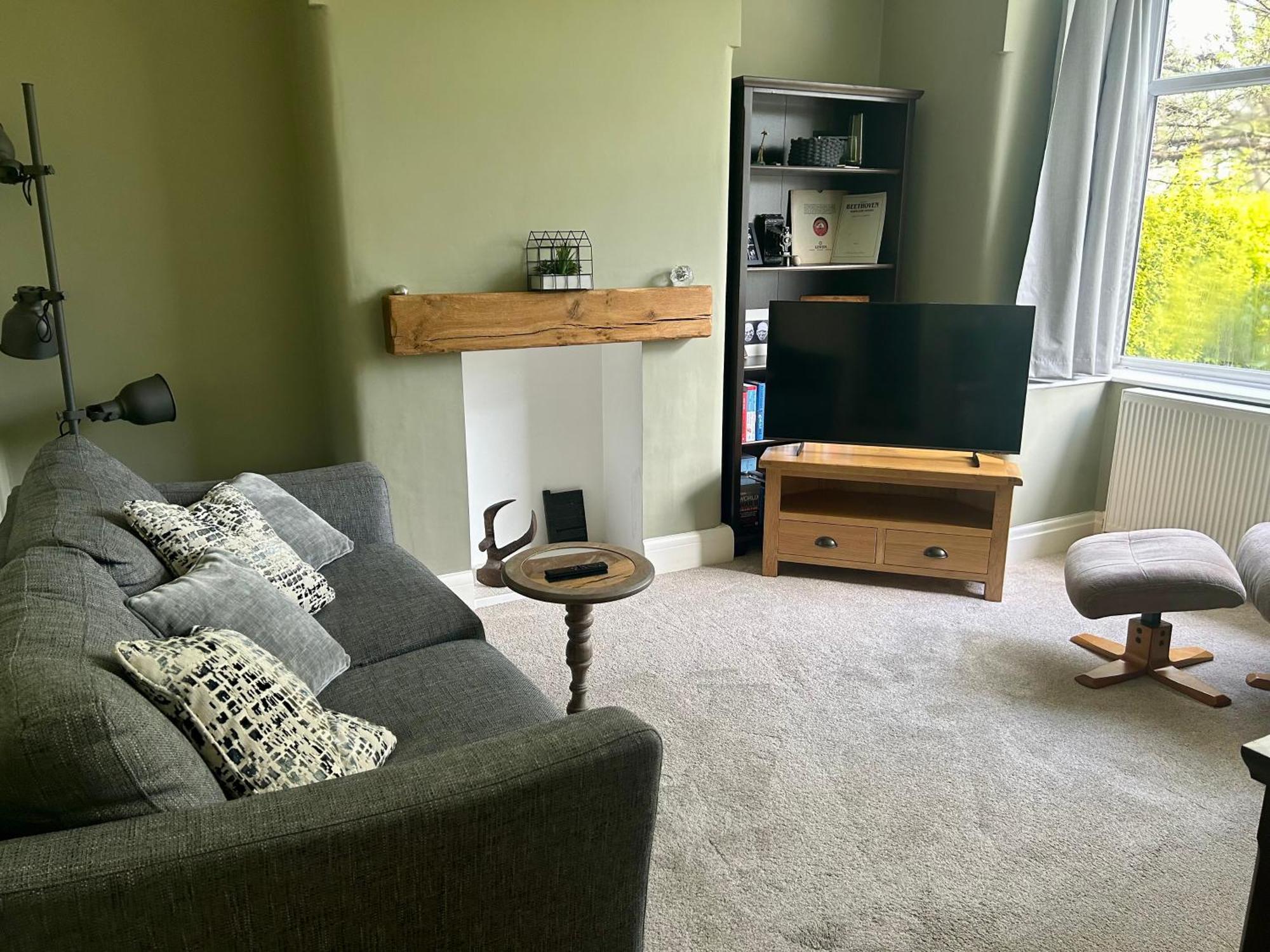 Lovely, Large Double Bedroom With Park View In Home Hazel Grove Ngoại thất bức ảnh